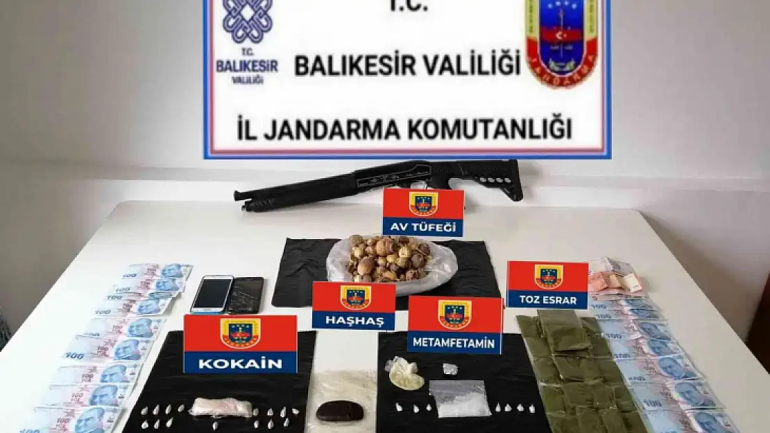 Balıkesir'de jandarmadan 22 şahsa operasyon