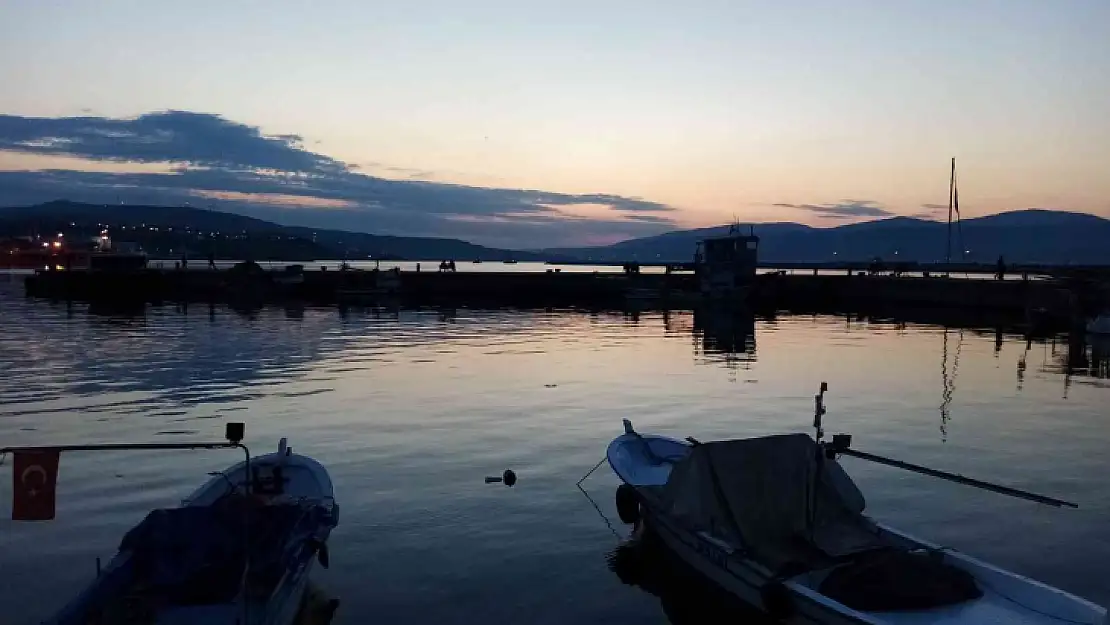 Bandırma'da gün batımı, görenleri hayran bıraktı