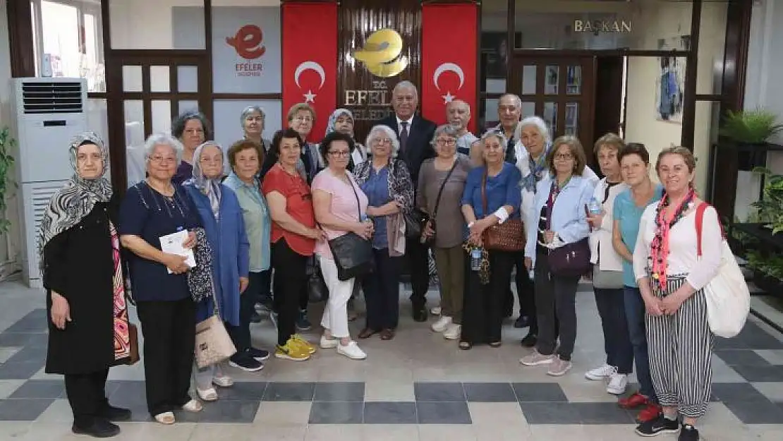 Başkan Atay, emekli öğretmenleri ağırladı