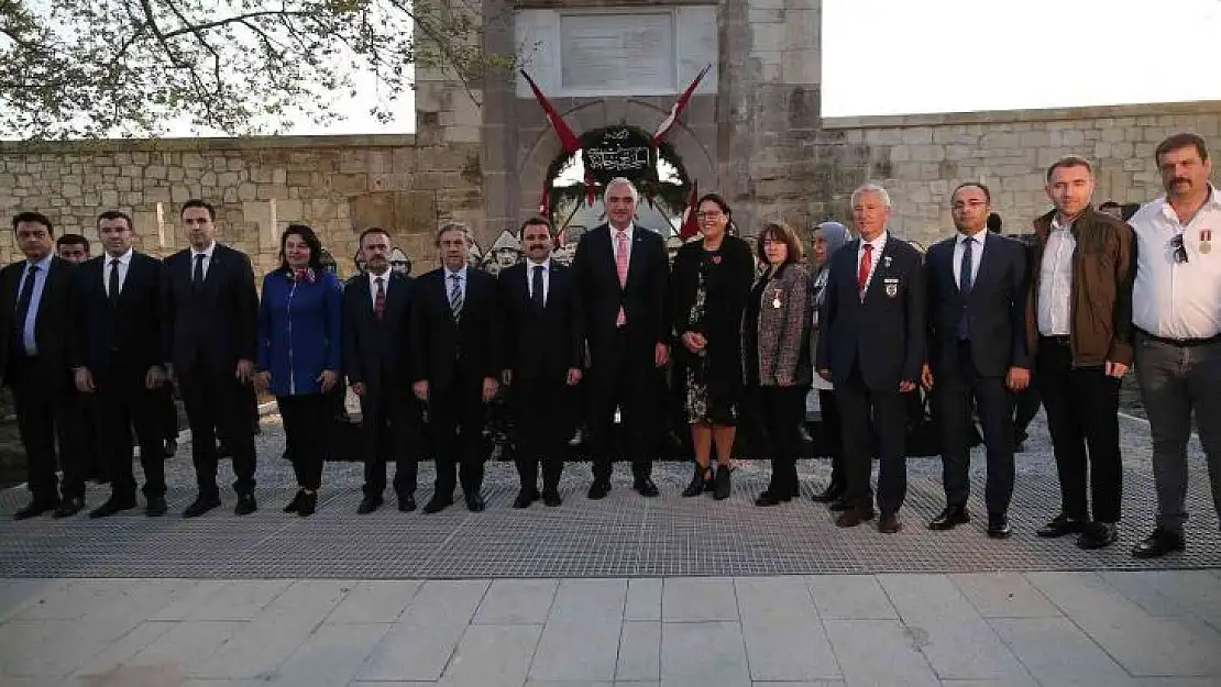 Çanakkale ve İstanbul Boğazı'nın korunması için yaptırılan 200 yıllık Bigalı Kalesi açıldı