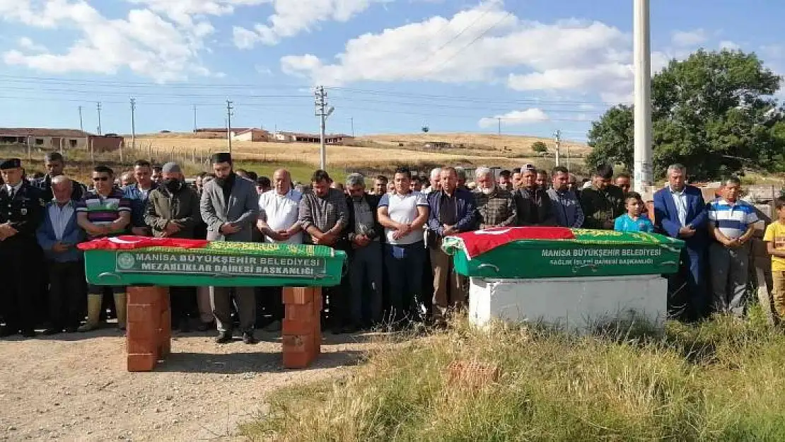 Gölette hayatlarını kaybeden ikiz kardeşler yan yana defnedildi