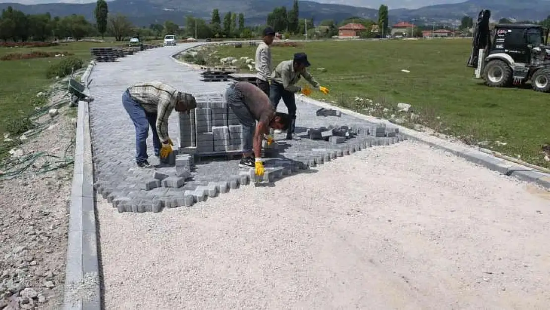 Kütahya'nın iki mahallesine kilit parke