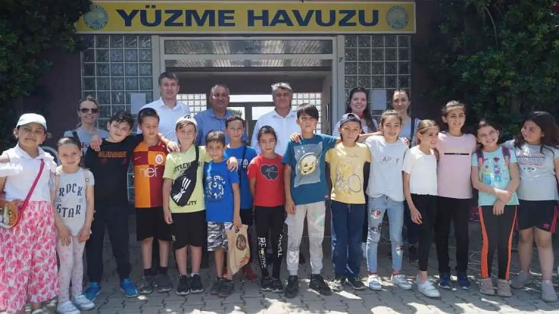 Kuyucak'ta yüzlerce çocuk şenlikte buluştu