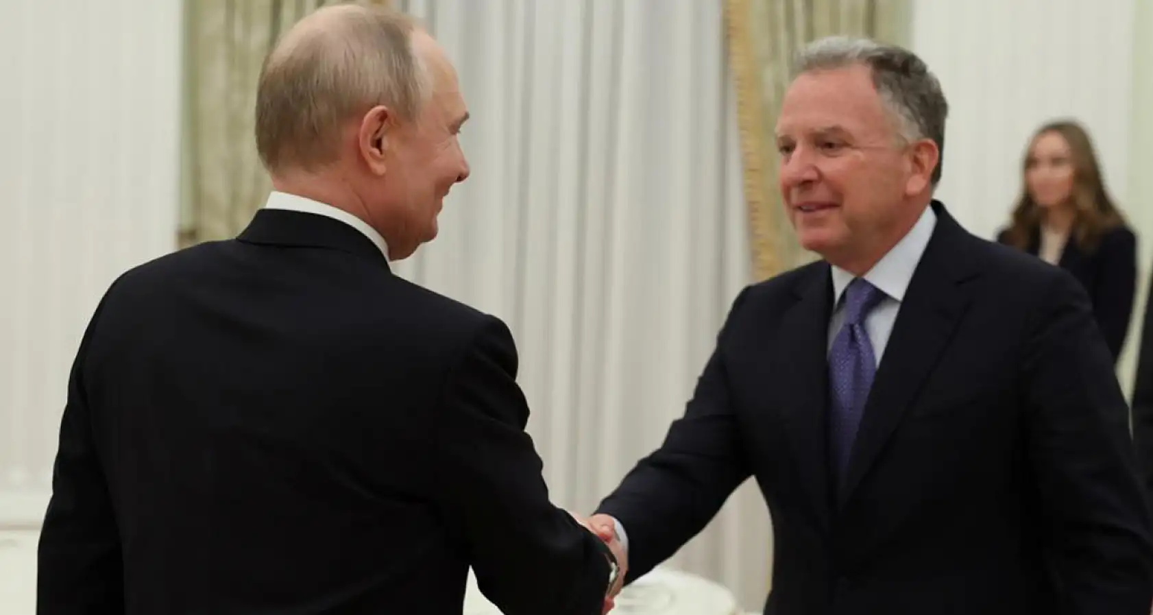 Trump: 'Çin, bir zamanlar büyük bir ülke olan Kanada'yı tamamen ele geçiriyor.'