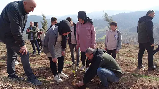 'Geleceğe nefes' olacak fidanlar dikilmeye devam ediyor