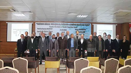 Ayvalık'ta 'Turizmde Güncel Yaklaşımlar, İstihdam ve Kariyer Fırsatları' masaya yatırıldı