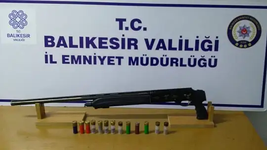 Balıkesir'de polis 28 aranan şahsı gözaltına aldı