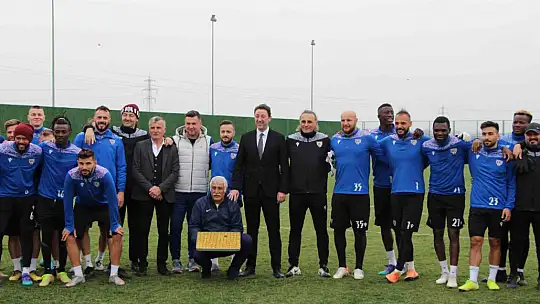 Başkan Tosun'dan Bandırmaspor'a moral ziyareti