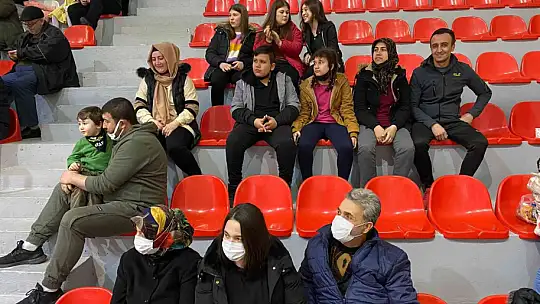 Bigadiç lideri devirdi