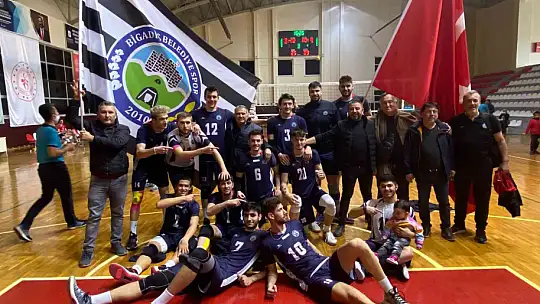 Bigadiç lideri devirdi