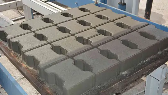 Gömeç'te Kilit Parke Taş Beton Blok Üretim Tesisi hizmete girdi