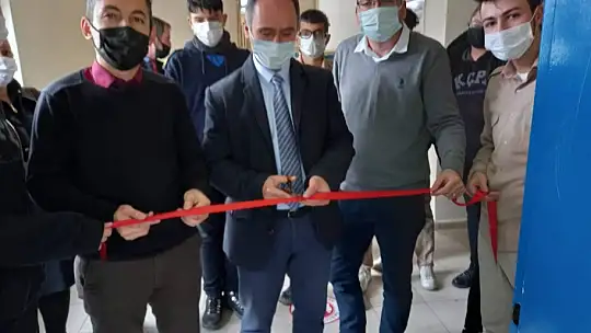Lisede kütüphane açıldı