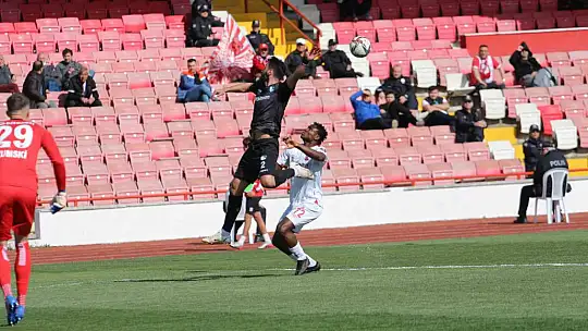 Spor Toto 1. Lig: Balıkesirspor: 1 - BB Erzurumspor: 5