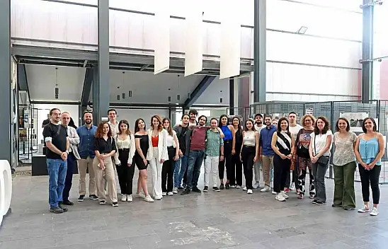 İzmir'in ilk yerleşim yerinde teknolojik tasarımlar