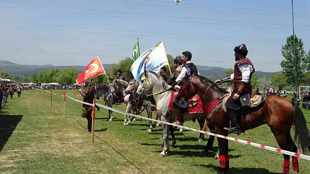 Bigadiç'de festivalin 2. gününde ödüller sahiplerini buldu