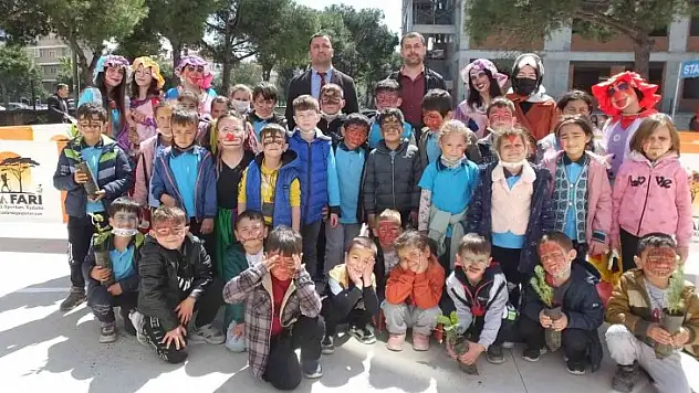 Burhaniye'de köylü miniklerin orantiring heyecanı