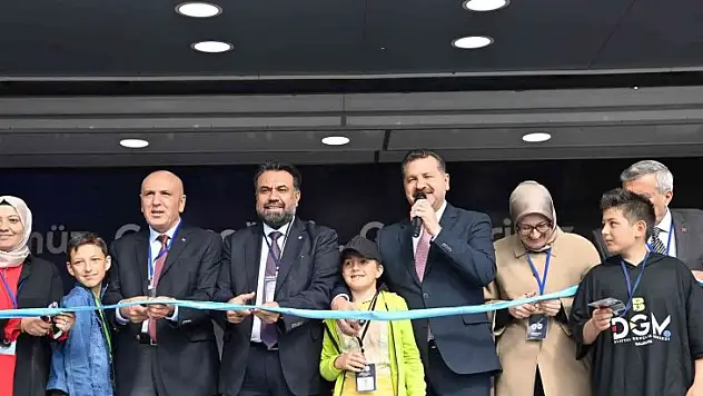 Dijital Gençlik Merkezi açıldı