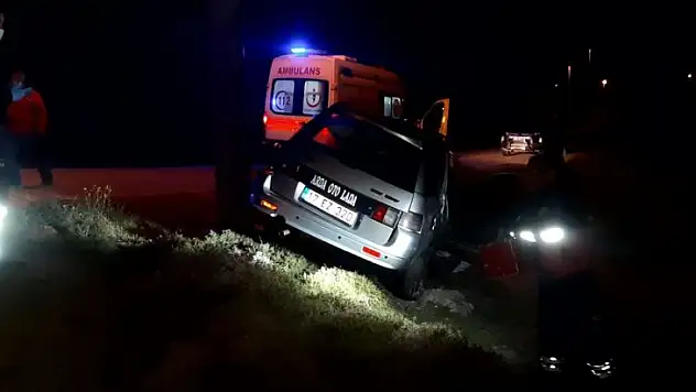 Tabelaya çarpan sürücü hayatını kaybetti