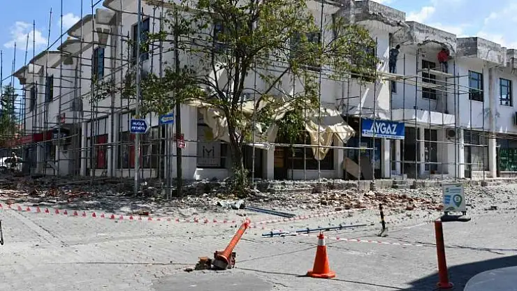 Köyceğiz Belediye Düğün Salonu'nda restorasyon başladı